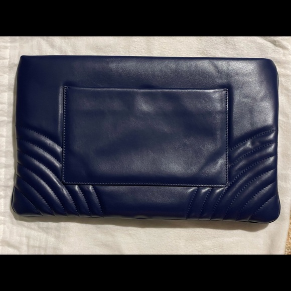 🔥 New Authentic Prada Diagram Navy Clutch 🔥 - Picture 5 of 11
